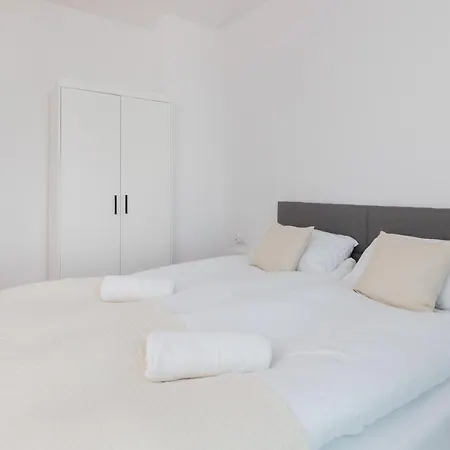 Apartment Tarasy Baltyku & Parking & Balcony By Renters